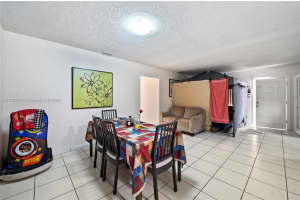 5031 NW 4th St, Miami, FL 33126, - MLS#A11779320