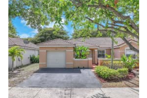 1617 Zenith Way, Weston
