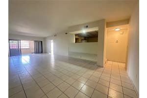 19150 NW 65th Ct, Hialeah, FL 33015, Sold 05/23/25