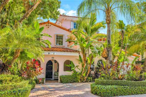4515 N Bay Rd, Miami, FL 33140, Sold 09/05/25