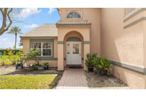 101 NW 187th Ave, Pembroke Pines, FL 33029, Sold 06/05/25