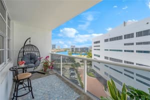 3725 S Ocean Dr 1015, Hollywood