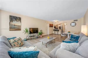 3725 S Ocean Dr APT 1015, Hollywood, FL 33019, - MLS#A11779526