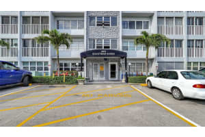 329 SE 3rd St APT 405S, Hallandale Beach, FL 33009, - MLS#A11779536