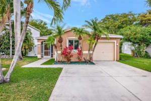 4613 SW 12th St, Deerfield Beach, FL 33442, Sold 08/26/25