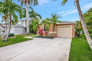 4613 SW 12th St, Deerfield Beach, FL 33442, Sold 08/26/25