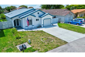 6070 Nw 179th Ter, Hialeah