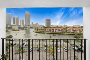 200 Leslie Dr, Hallandale Beach, FL 33009, Sold 06/30/25