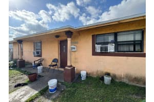 1402 NW 19th St, Fort Lauderdale, FL 33311 - MLS#A11779814