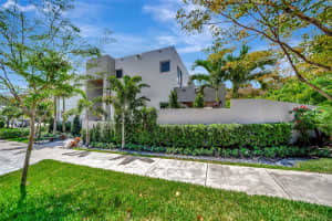 544 N Victoria Park Rd Fort Lauderdale, FL 33301 - MLS#A11779888