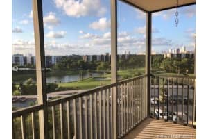 20301 W Country Club Dr 830, Aventura