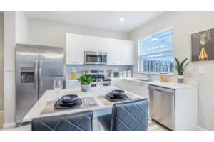 2672 SE 28th St, Homestead, FL 33035, Sold 07/30/25