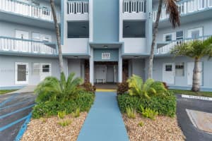 2223 Park Ln, Hollywood, FL 33021, Sold 05/23/25
