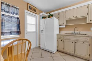 2223 Park Ln, Hollywood, FL 33021, Sold 05/23/25