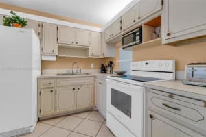 2223 Park Ln, Hollywood, FL 33021, Sold 05/23/25