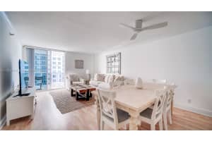 2401 Collins Ave APT 904, Miami Beach, FL 33140, - MLS#A11780194