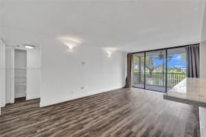 105 Lake Emerald Dr APT 211, Oakland Park, FL 33309, - MLS#A11780233