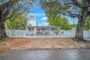 11425 Nw 18th Ave, Miami