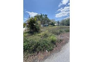 MLS# A11780399, Sebring, Florida 33870