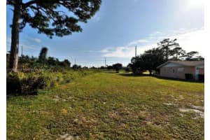 1805 Barcelona Ave Fort Pierce, FL 34946 Sold 09/25/25