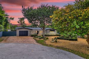 2590 Ne 42nd St, Fort Lauderdale