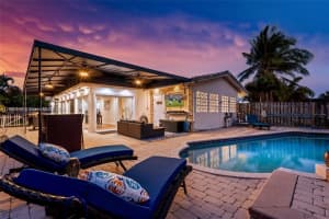 2231 Ne 38th St, Lighthouse Point