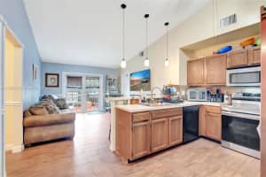 5279 Canal Cir W, Greenacres, FL 33467, Sold 07/25/25
