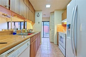 10275 Greenhouse Rd, Pembroke Pines, FL 33026, Sold 06/12/25