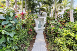 2550 Flamingo Dr Miami Beach, FL 33140 - MLS#A11780608