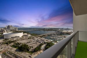 244 Biscayne Blvd 3104, Miami