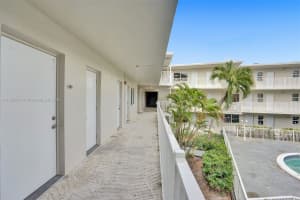 1895 Venice Park Dr #16B, North Miami, FL 33181, - MLS#A11780647