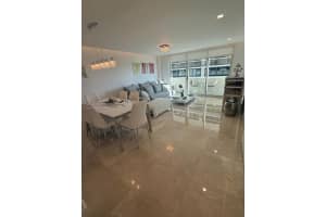 9499 Collins Ave APT 411, Surfside, FL 33154, - MLS#A11780691