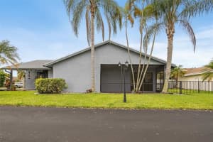 971 Nw 89th Ave Plantation, FL 33324 - MLS#A11780724
