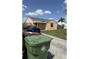 741 SE 2nd Pl, Hialeah, FL 33010, Sold 06/05/25