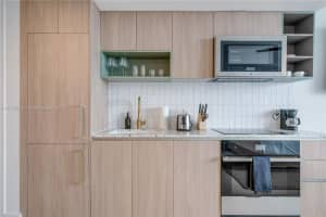 601 NE 1st Ave #4212, Miami, FL 33132, - MLS#A11780873