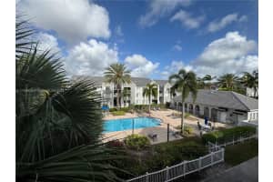 620 Sw 111th Ave 304, Pembroke Pines