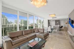 600 NE 27th St, Miami, FL 33137, Sold 07/23/25