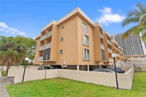 17051 NE 35th Ave APT 104, North Miami Beach, FL 33160, - MLS#A11780994