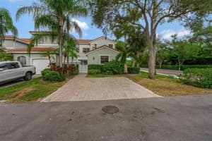 1115 Buttonwood Ln, Hollywood, FL 33019, Sold 05/23/25