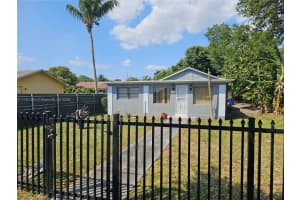 2255 NW 85th St, Miami, FL 33147, - MLS#A11781304