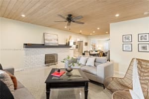 903 N Golf Dr, Hollywood, FL 33021, Sold 05/23/25