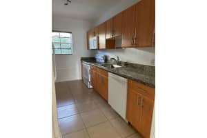 1065 97th St APT 1A, Bay Harbor Islands, FL 33154, - MLS#A11781525