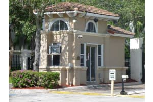 1551 Seagrape Way Hollywood, FL 33019 - MLS#A11781546
