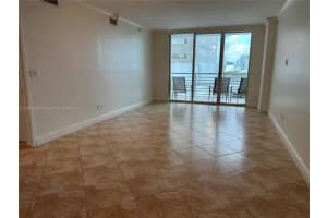 325 S Biscayne Blvd 1214, Miami