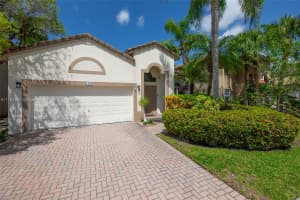 1490 Sw 159th Ave Pembroke Pines, FL 33027 - MLS#A11781567
