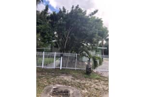 524 NE 160th Terrace, Miami, FL 33162, Sold 08/04/25