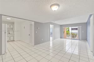 17051 Ne 35th Ave 104 North Miami Beach, FL 33160 - MLS#A11781737