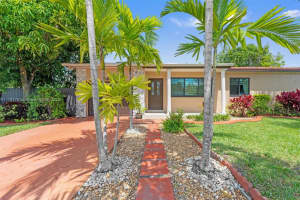 6631 Sw 24th St, Miramar