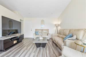 6340 NW 198th Terrace, Hialeah, FL 33015, Sold 07/02/25