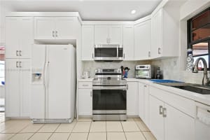 5911 SW 148th Pl, Miami, FL 33193, Sold 08/28/25